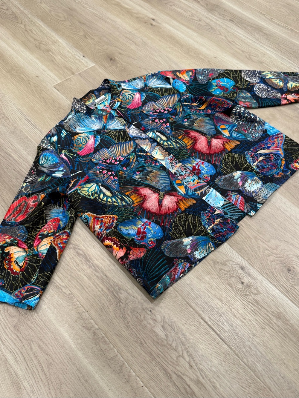 Chico’s Butterfly Print Art to Wear Jacket Colorful Multicolor Statement